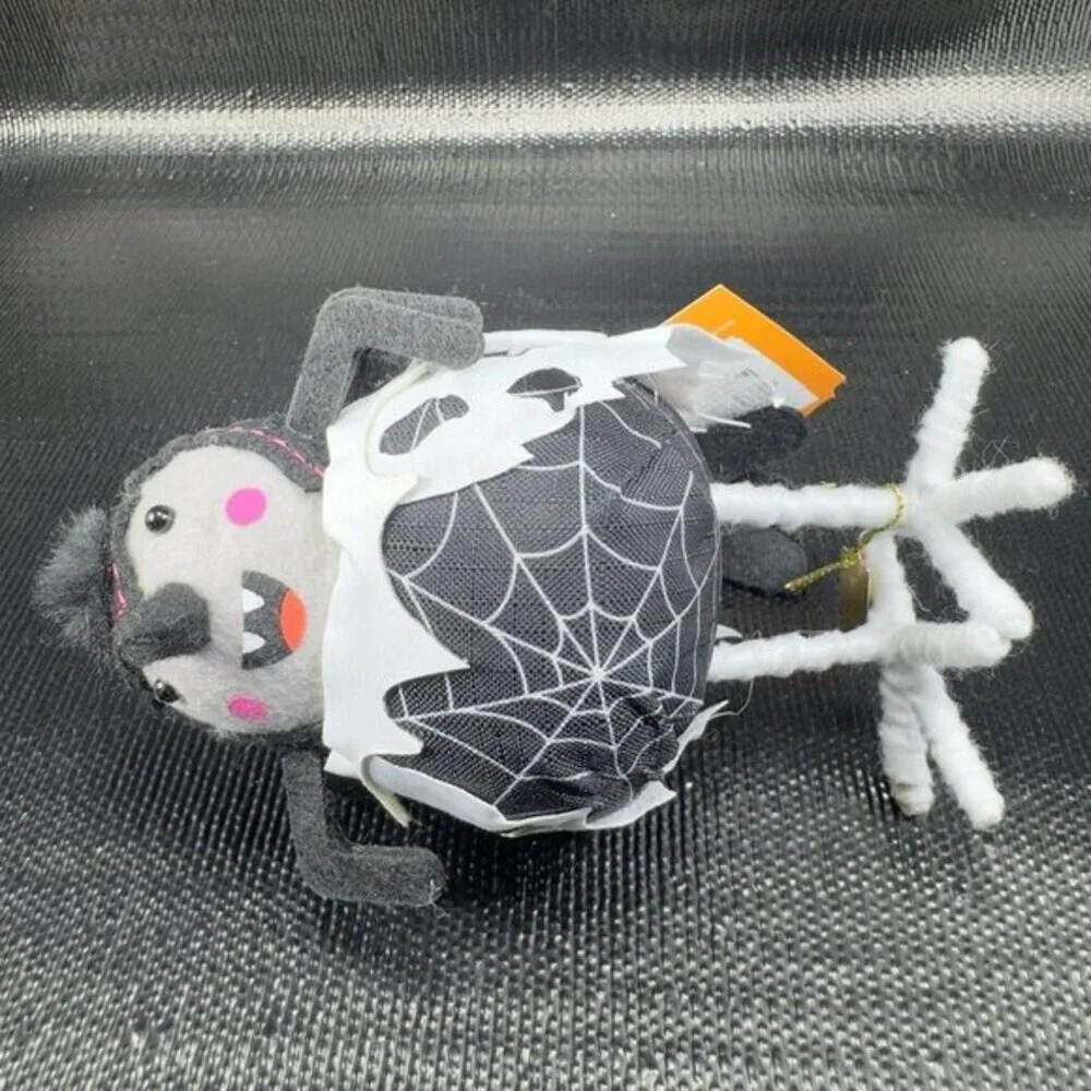 Target Hyde &‎ EEK Featherly Friends Fabric Bird 2024 With Tags Figure Skitter